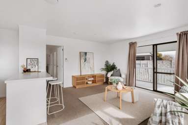8A Snowden Street_3