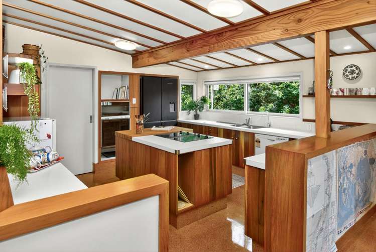 20 Colmar Road Mellons Bay_7