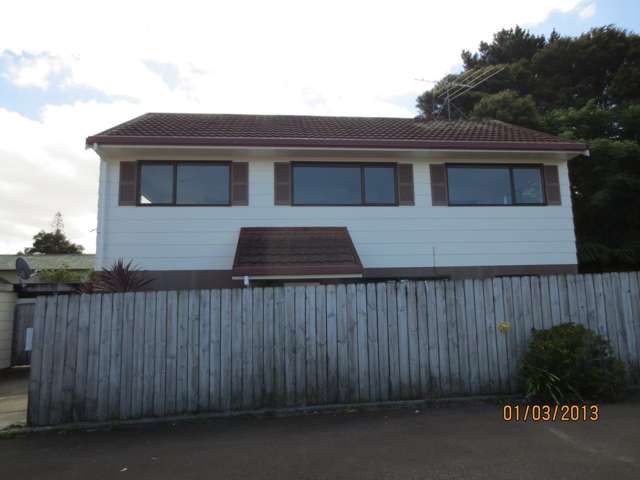 2/532 Whangaparaoa Road Stanmore Bay_1