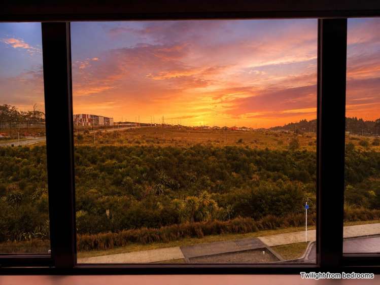46 Picturesque Drive_0