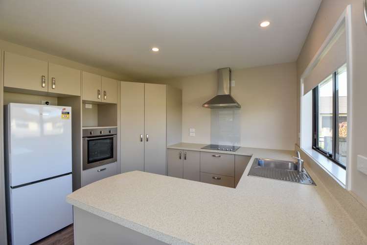 10 Ashmore Park Road Carterton_7