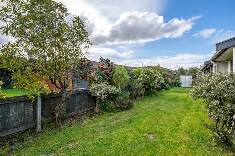 34 and 34A Lakings Road Springlands_9