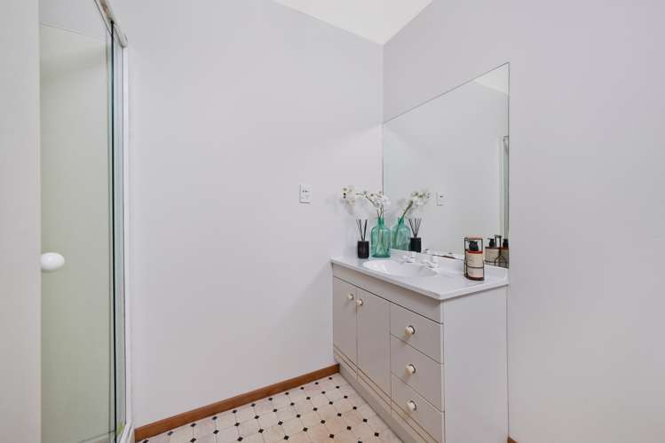 7a Dinton Street Russley_10