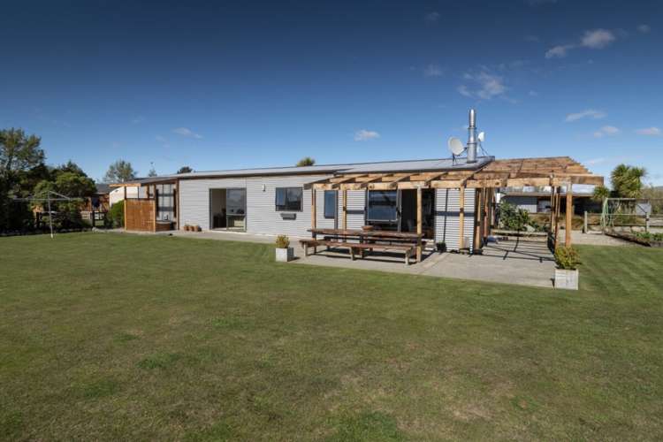 105 Dennistoun Road Mesopotamia_17