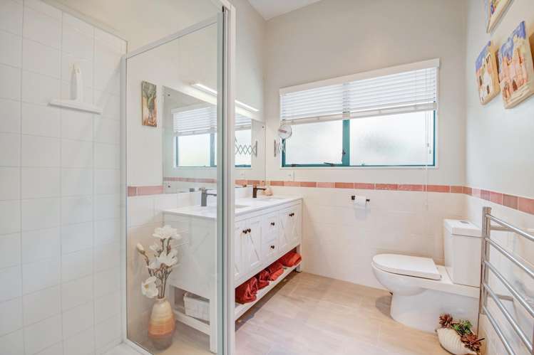 12 Ascot Way Orewa_18