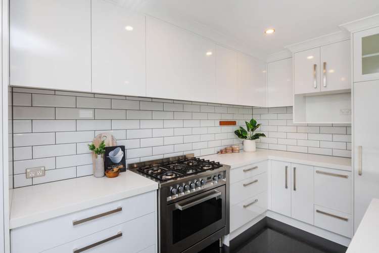 7 Tower Place Fitzherbert_5