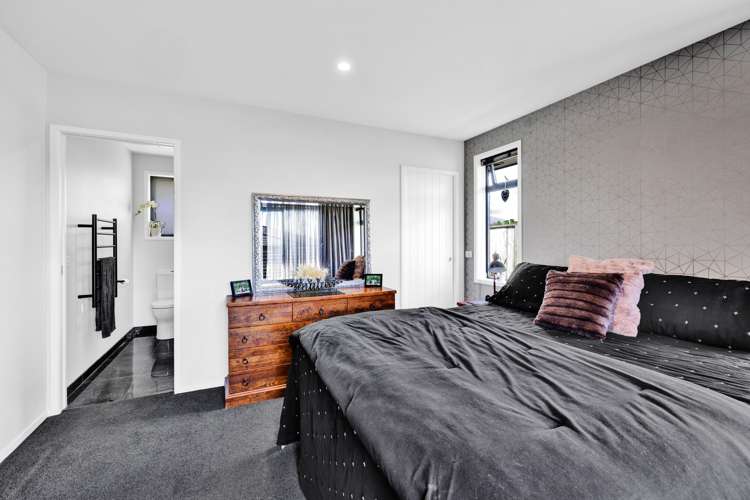 8 Wheki Lane Inglewood_11