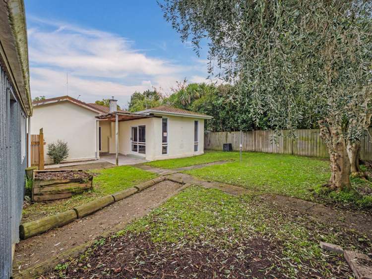 385 Botanical Road West End_14