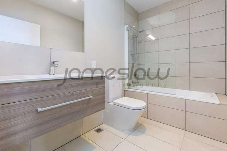 16/1 Glenside Crescent Forrest Hill_8