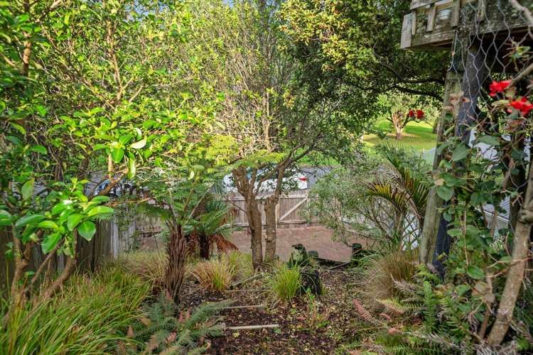 10 Seabreeze Road Narrow Neck_19