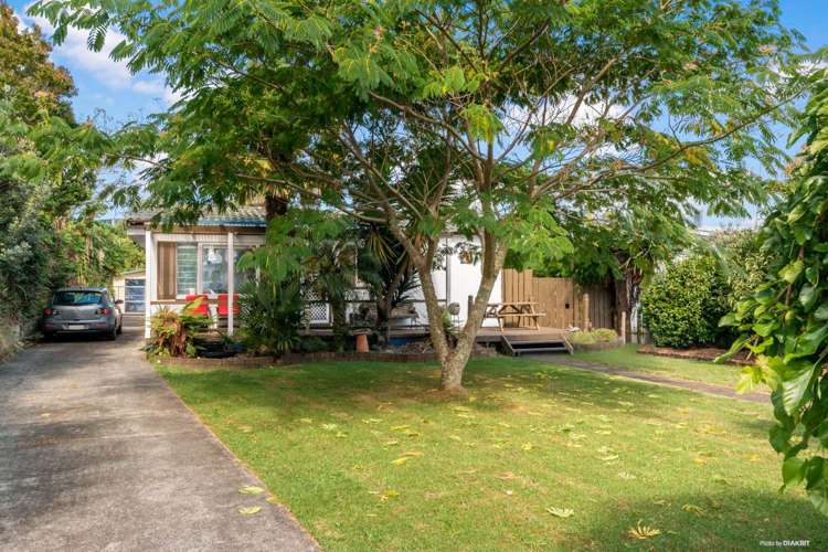 19 Kawakawa-Orere Road Kawakawa Bay_3