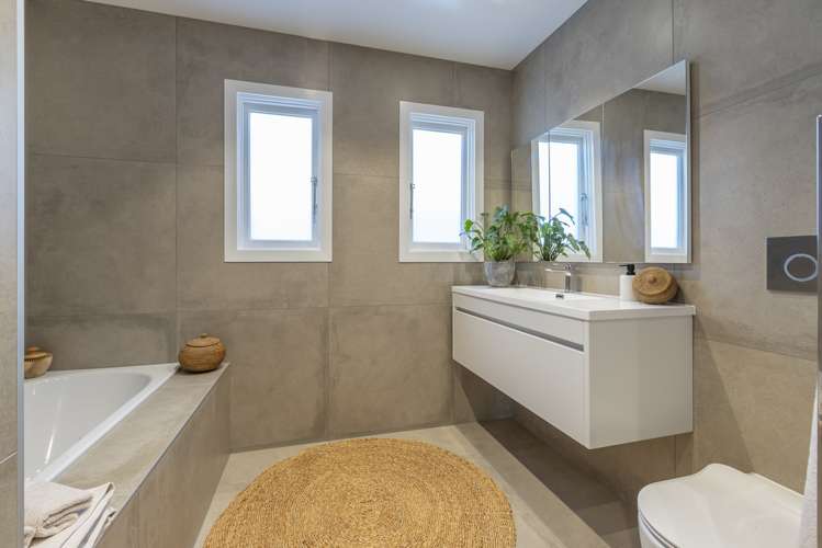 153 Garnet Road Westmere_12