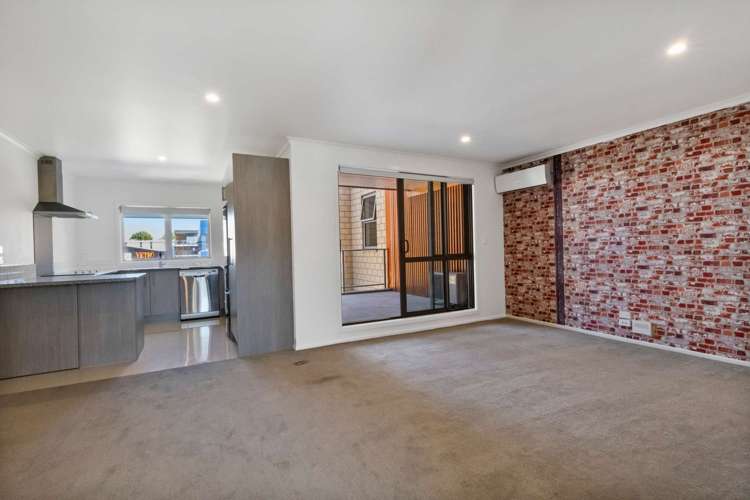 5/7 Vialou Street Hamilton Central_4