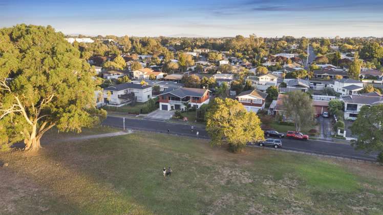 38 Clements Crescent Queenwood_11