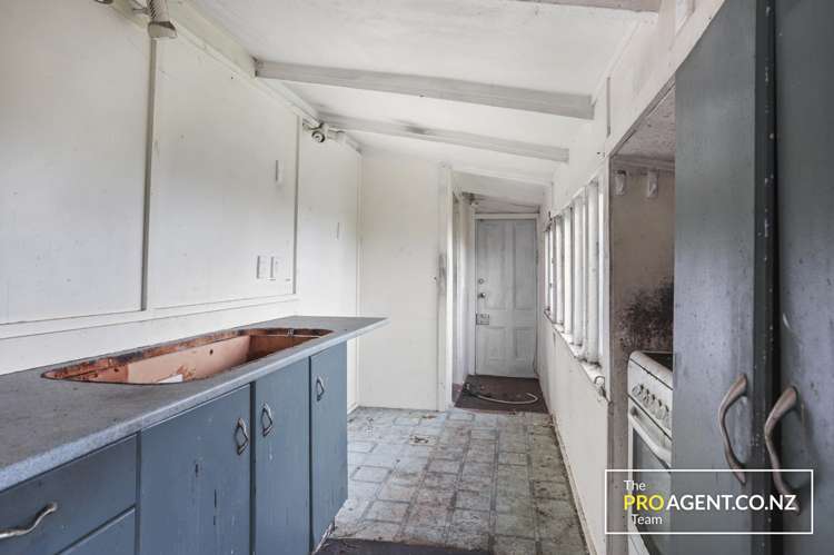 77 Tane Road Laingholm_8