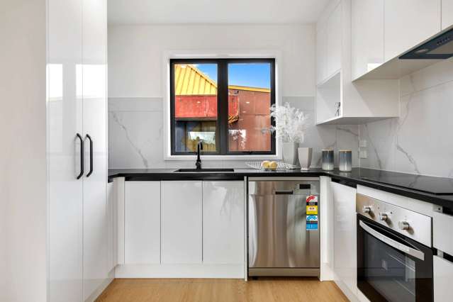 6/1 Waters Place New Lynn_1