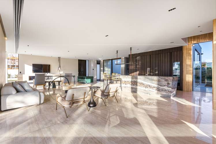 92 Paritai Drive Orakei_19