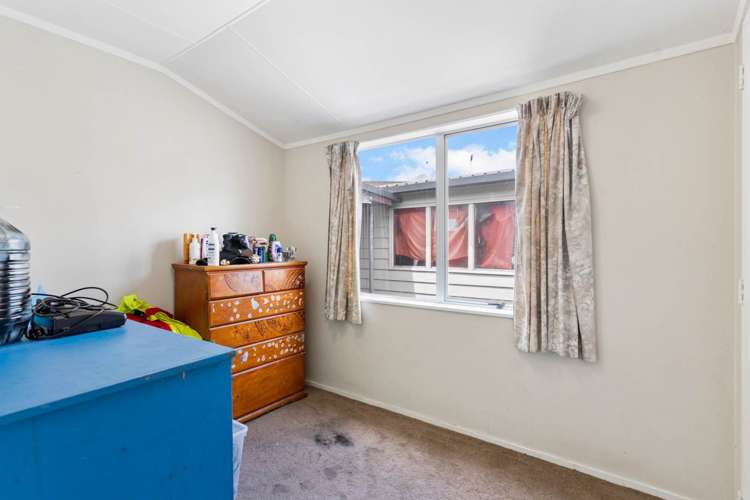 21 Oreti Place Clover Park_11