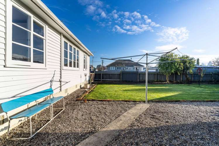 6 Duthie Street Milton_16