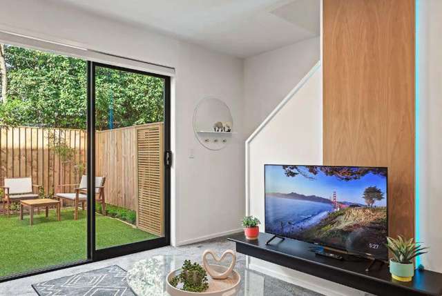 14U/200 Carrington Road Mount Albert_1