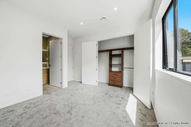 1 & 3 Chalky Street Opaheke_10