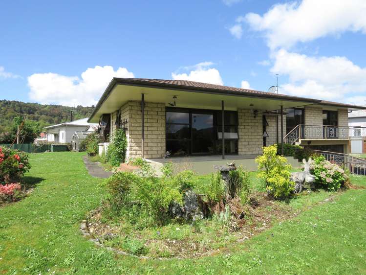 31 Victory Street Reefton_2