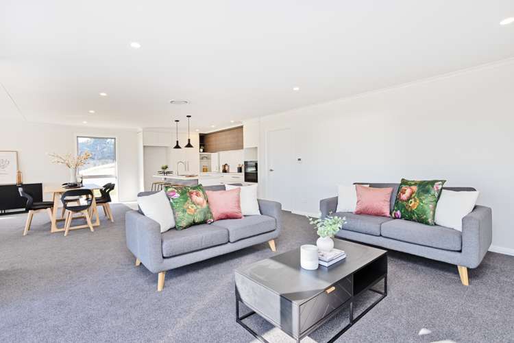 92 Blairlogie Close Otatara_5