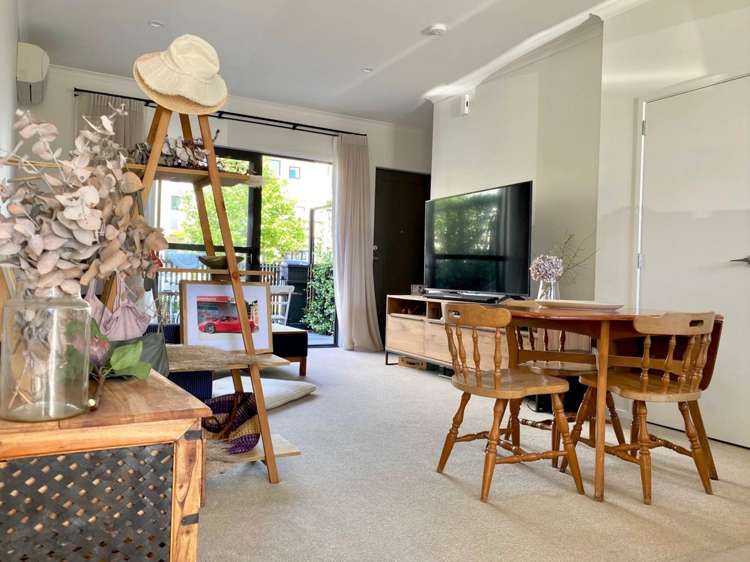 101 Squadron Drive Hobsonville_3