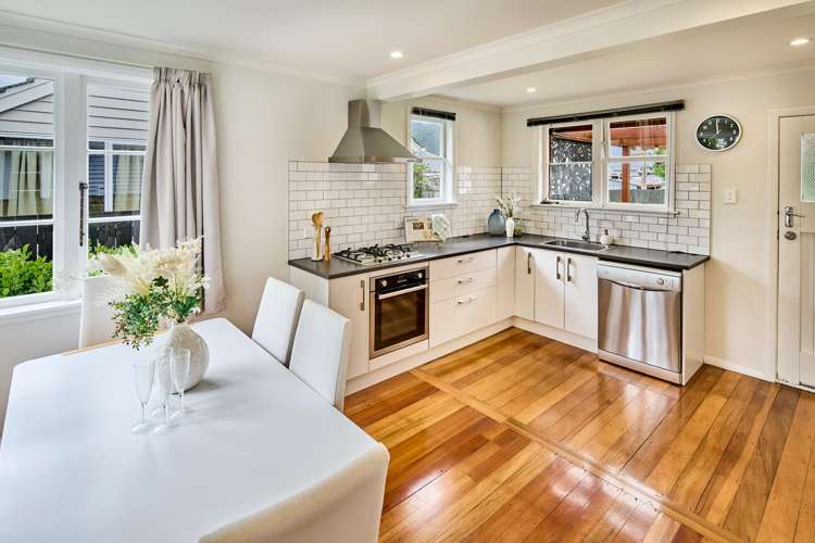 36 Chapman Crescent Naenae_5