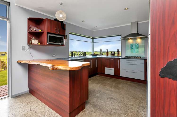 26 Old School Road Maungakaramea_7