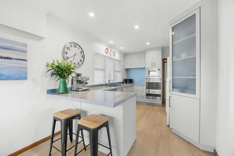 91 Beechdale Crescent Pakuranga Heights_5