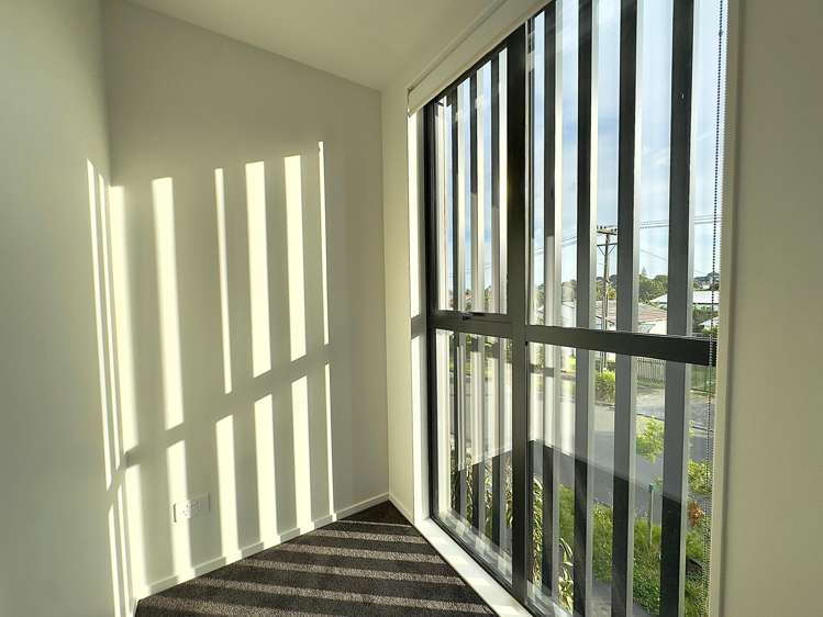 12 Taratoa Street Point England_17