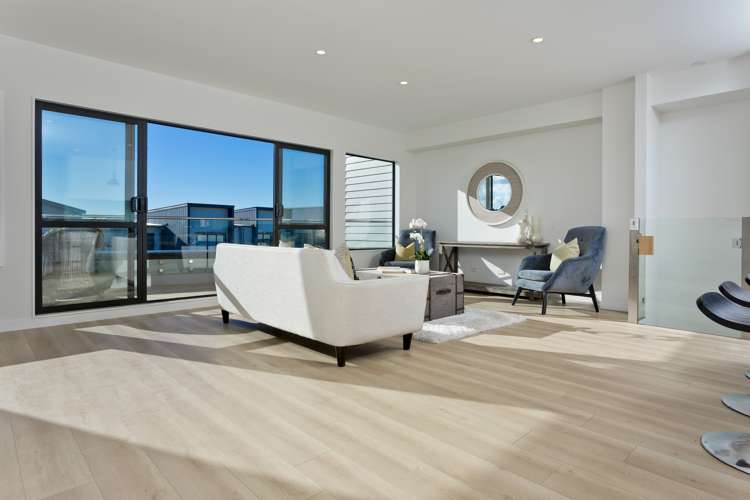 6 Moki Place Long Bay_5