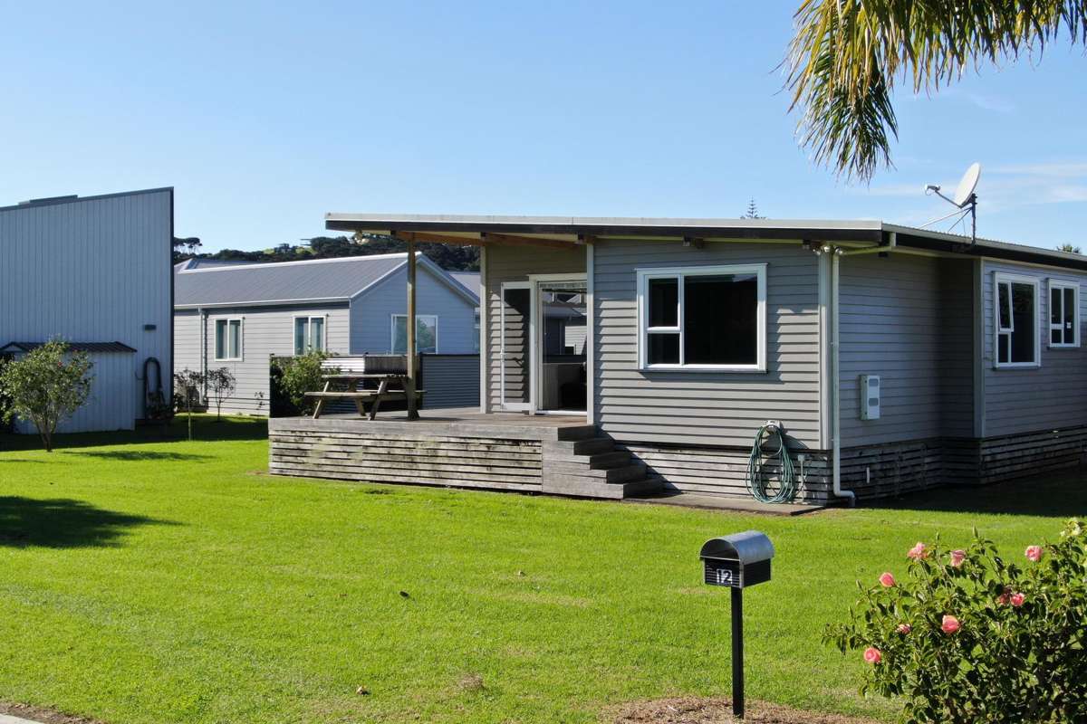 12 Flame Tree Lane_1