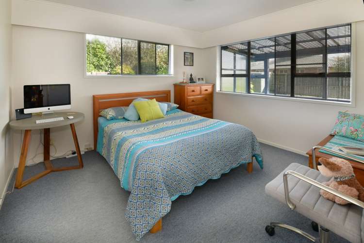 2/111 Florence Avenue Orewa_12