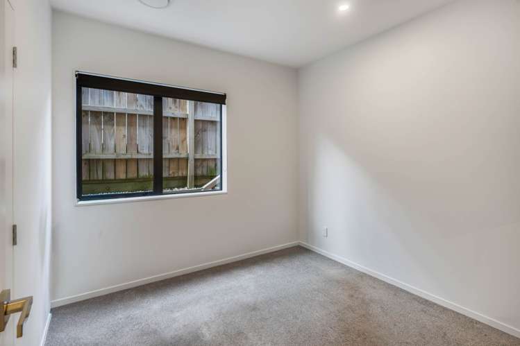 58 Lime Hill Rise Flat Bush_16