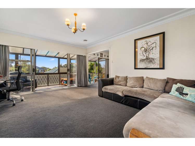 18 Wakeling Avenue Te Atatu South_2