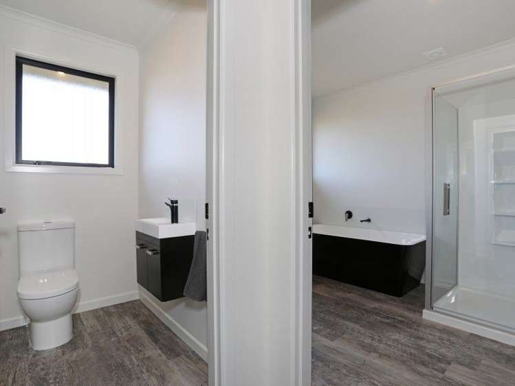 2 Mahi Grove Feilding_18