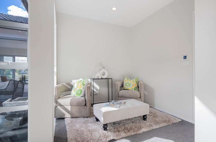 14 Ruth Craig Place Stanmore Bay_13