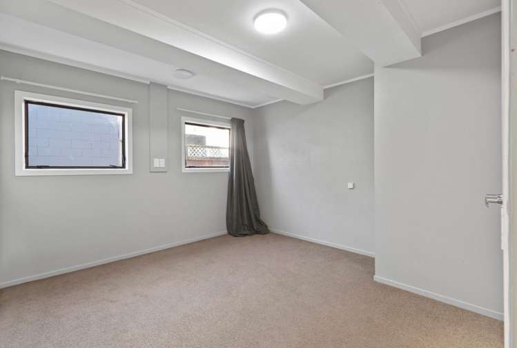 1/16 Abbotsford Street 3295_13