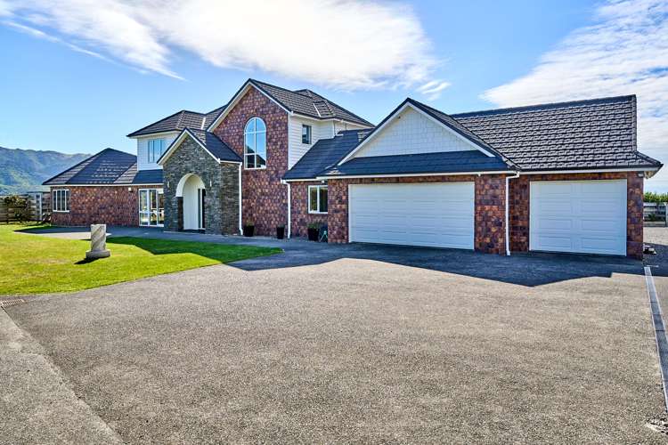 147 Bing Lucas Drive Tawa_22