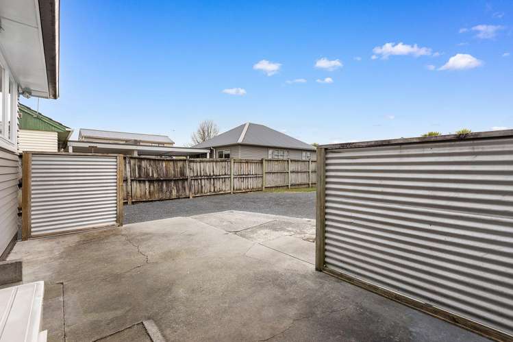 18 Byron Road Enderley_11