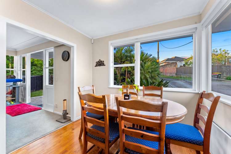 23 Hutchinsons Road Bucklands Beach_8