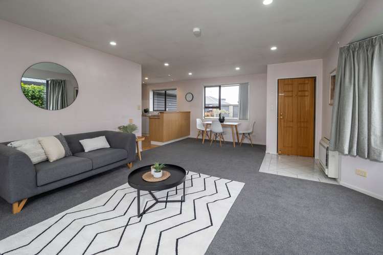 2/11 Cox Street Ashburton_5