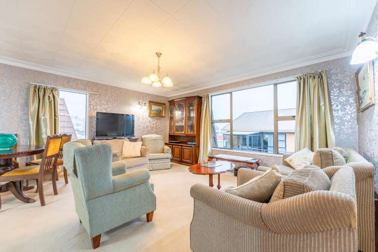 2/32 Evans Street_5