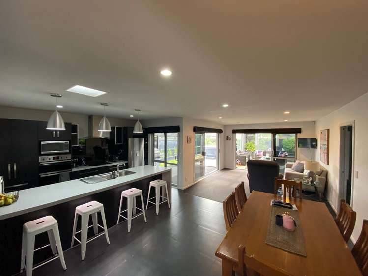 6 Chestnut Close Kelvin Grove_4