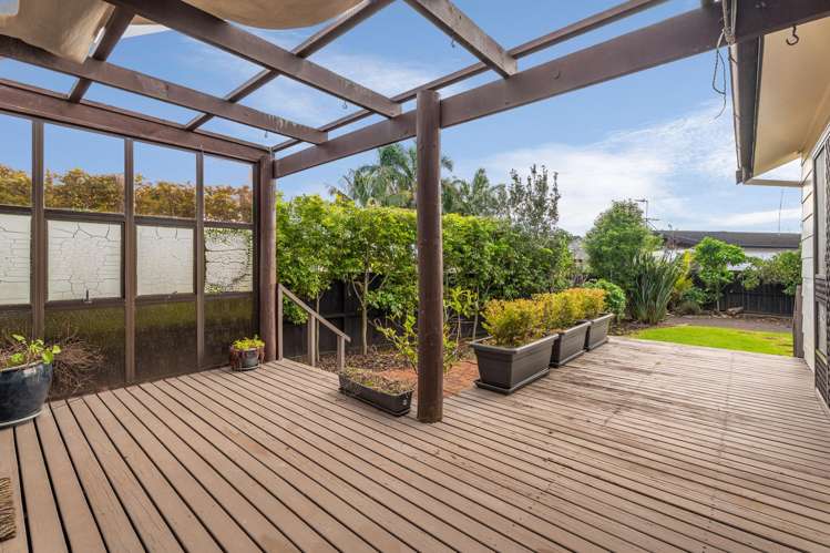 8 Chipping Dale Mangere Bridge_12