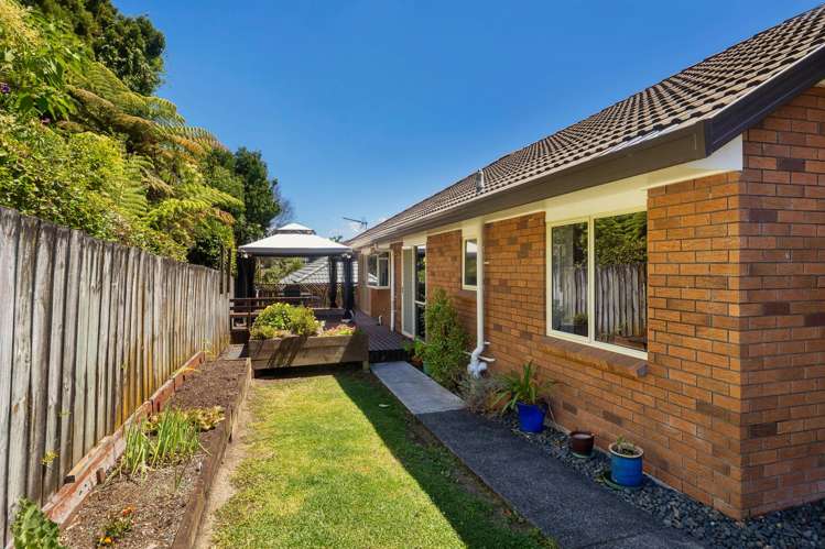 10 Davern Lane New Lynn_12