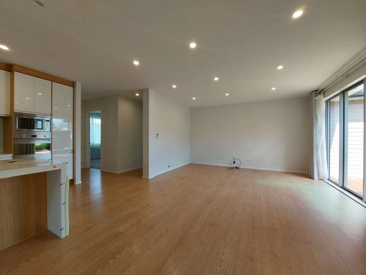 28 Jelas Drive Riverhead_2