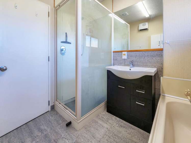 11c Cam Place Bishopdale_10